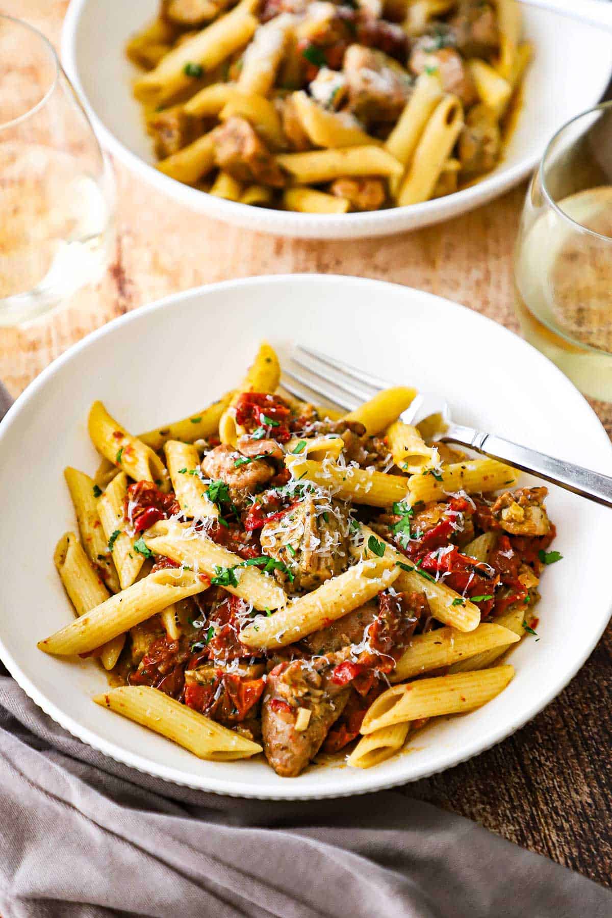 pasta with roasted tomatoes and pesto chicken