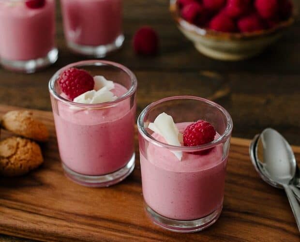 Healthy Raspberry Mousse (Only 3 Ingredients!)